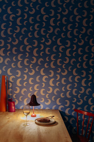Wallpaper Moon Calm - Aniek Bartels